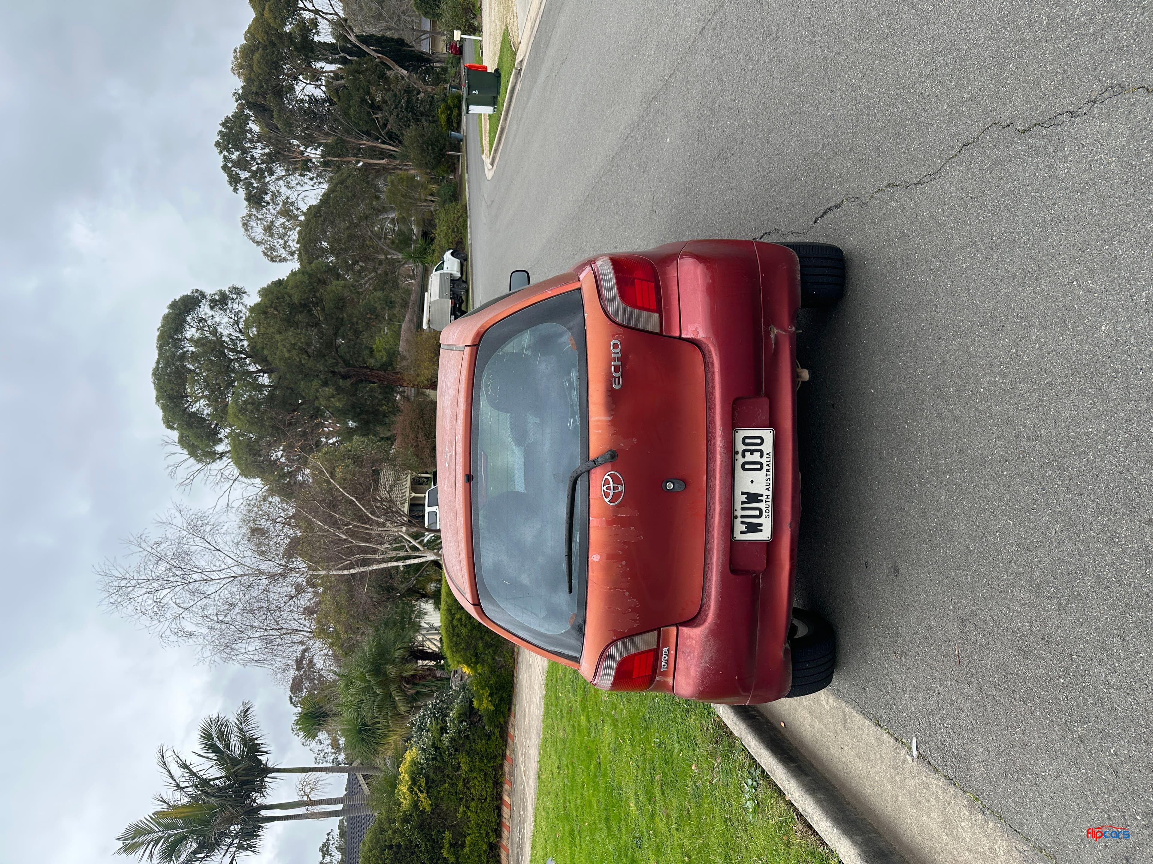 2002 Toyota COROLLA Hatchback - Thumbnail 3