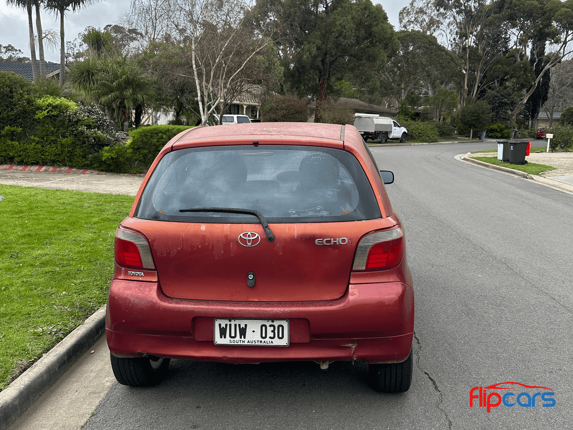 2004 Toyota COROLLA Hatchback - Thumbnail 2