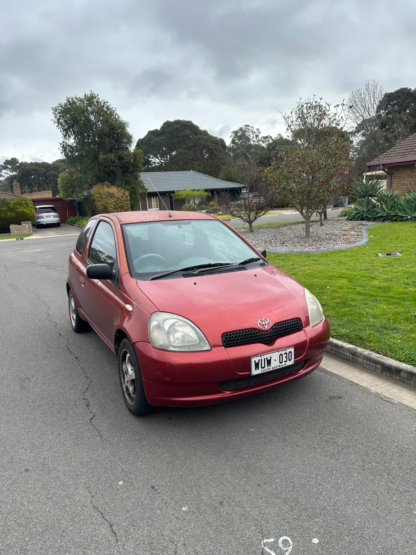 2005 Toyota Corolla hatchback photo 2